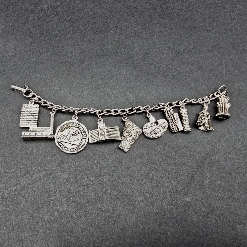 Vintage Las Vegas Souvenir Charm Bracelet Silver Tone Sahara Caesars Dunes
